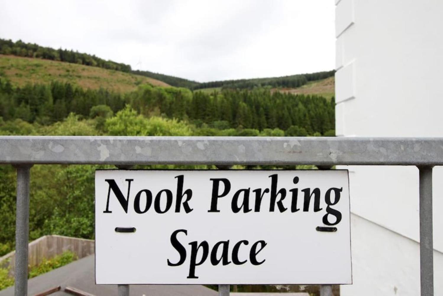 The Nook In The Afan Forest Bike Park By Staystaycations Порт Толбът Екстериор снимка